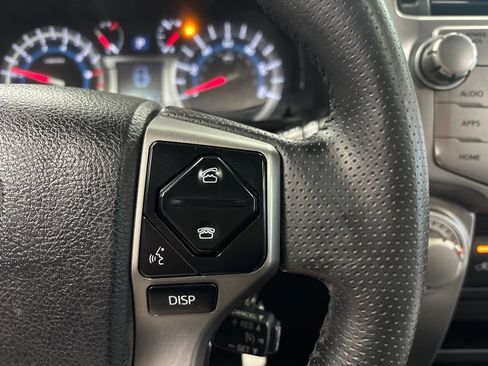 Used 2018 Toyota 4Runner SR5 Premium RWD image 19
