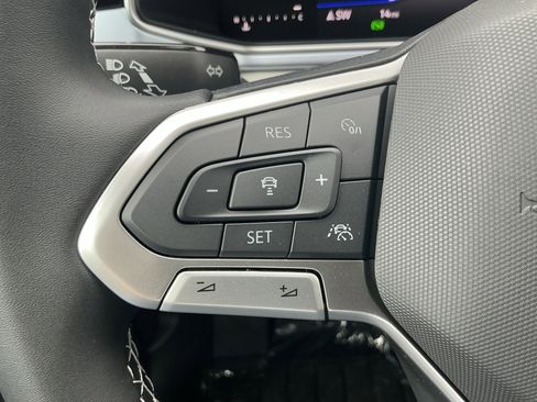 New 2026 Volkswagen Taos SE AWD/4WD image 15