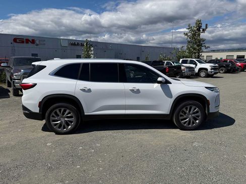 Certified 2025 Buick Enclave Preferred AWD/4WD image 12