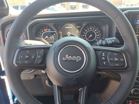 New 2026 Jeep Wrangler Unlimited Rubicon AWD/4WD image 23
