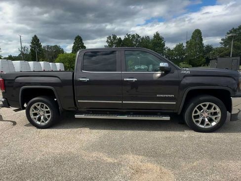 Used 2016 GMC Sierra 1500 SLT w/ SLT Premium Package AWD/4WD image 9