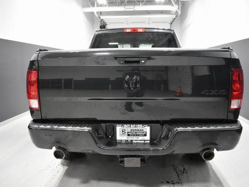 Used 2017 RAM 1500 Express w/ Black Ram 1500 Express Group image 9