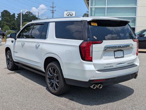 Used 2023 GMC Yukon XL Denali w/ Denali Reserve Package AWD/4WD image 4