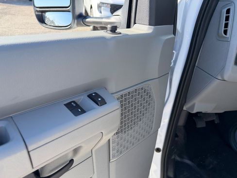New 2026 Ford E-350 and Econoline 350 Super Duty w/ Power Equipment Group RWD image 11
