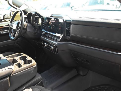 Used 2024 GMC Sierra 1500 Elevation AWD/4WD image 32