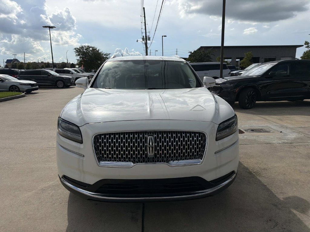 Certified 2021 Lincoln Nautilus FWD w/ Equipment Group 101A image 3