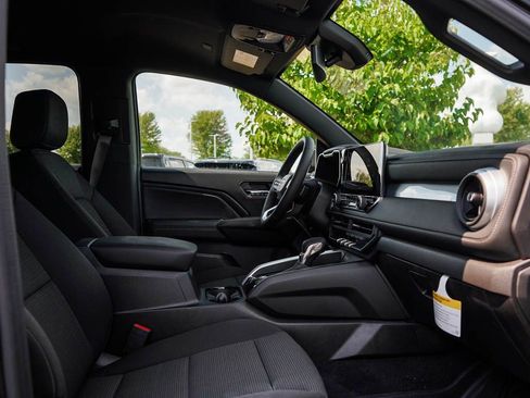New 2026 Chevrolet Colorado LT w/ Advanced Trailering Package AWD/4WD image 9