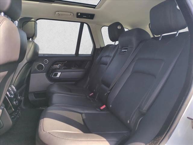 Used 2018 Land Rover Range Rover HSE AWD/4WD image 18