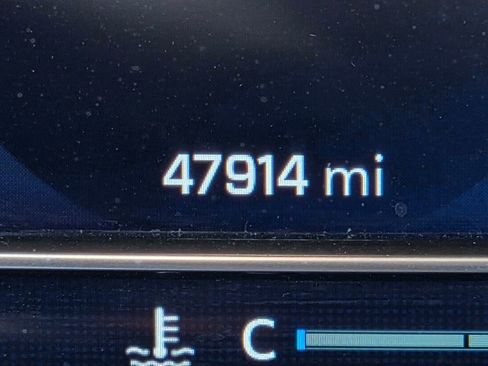 Certified 2025 Chevrolet Silverado 1500 LT image 30