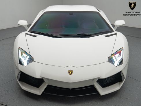 Used 2014 Lamborghini Aventador LP 700-4 image 8