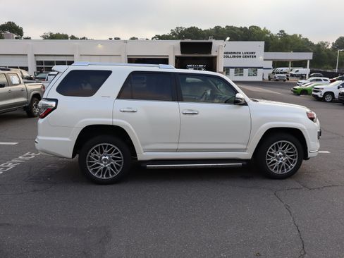 Used 2023 Toyota 4Runner Limited AWD/4WD image 11