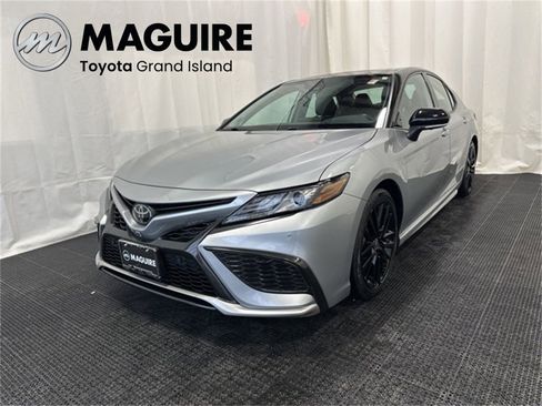 Used 2023 Toyota Camry XSE image 1