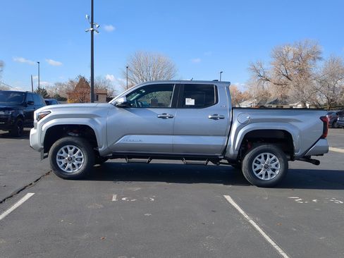 New 2026 Toyota Tacoma SR5 image 2