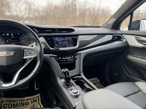 Used 2024 Cadillac XT6 Sport w/ Technology Package image 31