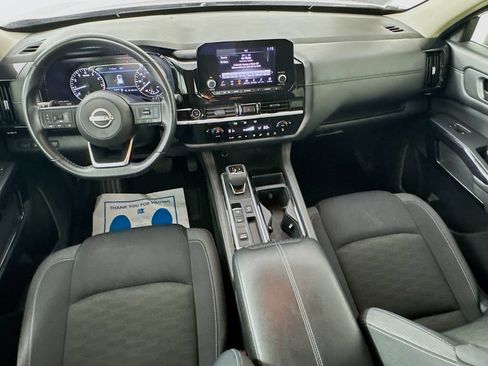 Used 2024 Nissan Pathfinder SV FWD image 25