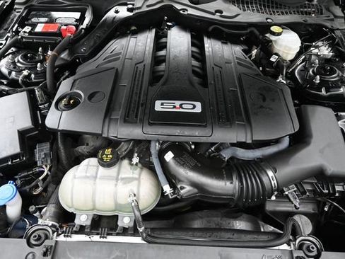 Used 2023 Ford Mustang GT RWD image 30