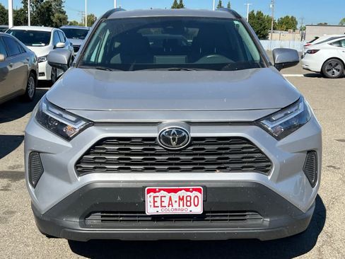 Used 2025 Toyota RAV4 XLE AWD/4WD image 2