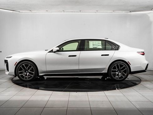 New 2026 BMW 740i xDrive w/ Executive Package image 12