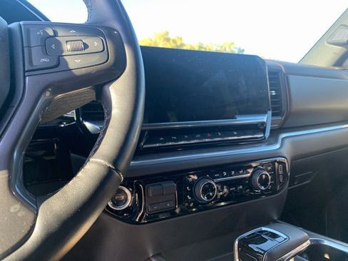 Used 2024 Chevrolet Silverado 1500 High Country image 10