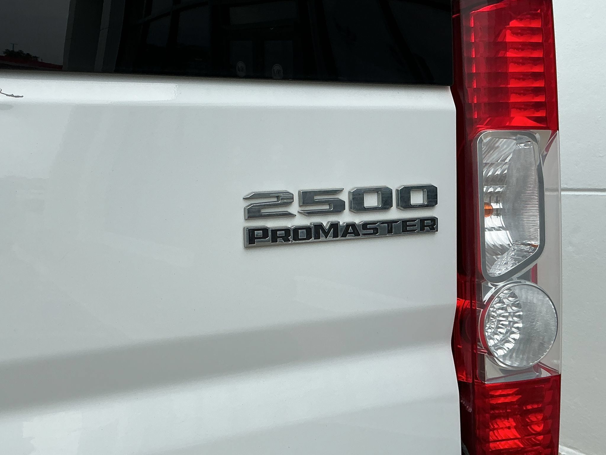 Used 2023 RAM ProMaster 2500 FWD image 32