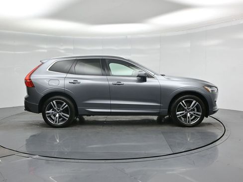 Used 2020 Volvo XC60 T5 Momentum w/ Protection Package Premier image 29