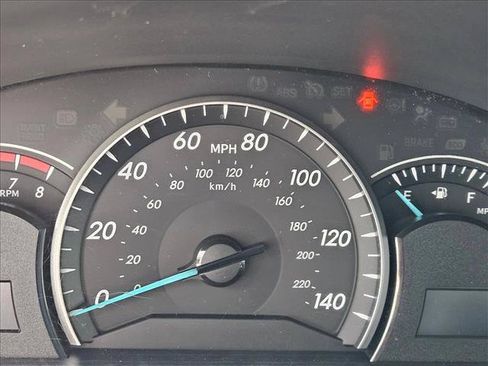 Used 2013 Toyota Camry LE FWD image 10