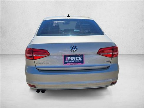 Used 2015 Volkswagen Jetta SE FWD image 7