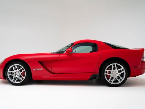 Used 2006 Dodge Viper SRT-10 RWD image 3