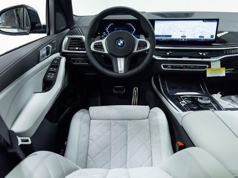 New 2027 BMW X7 xDrive40i AWD/4WD image 4