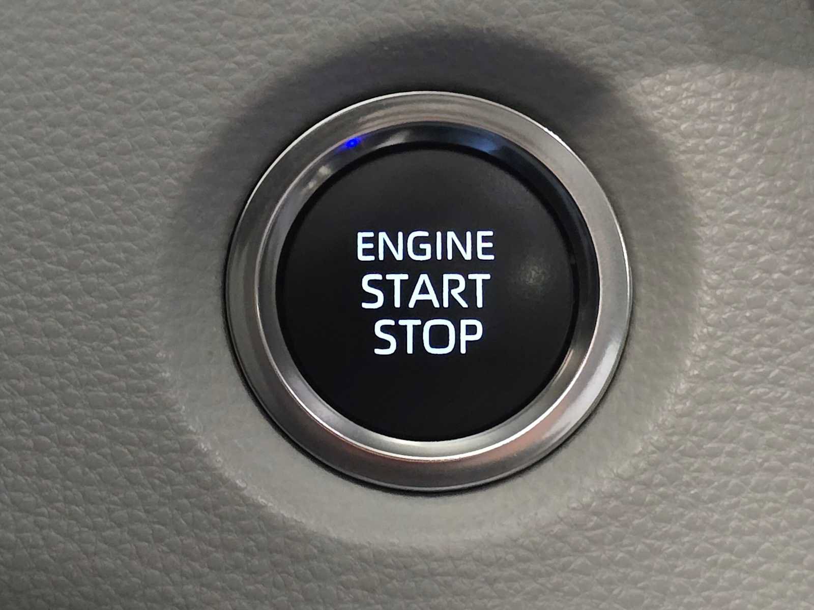 Used 2025 Toyota Corolla LE FWD image 19