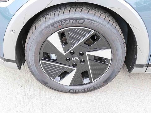 New 2026 Hyundai Ioniq 5 Limited image 11