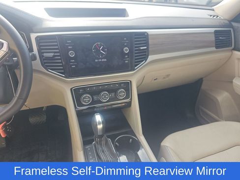 Used 2021 Volkswagen Atlas SEL Premium image 9