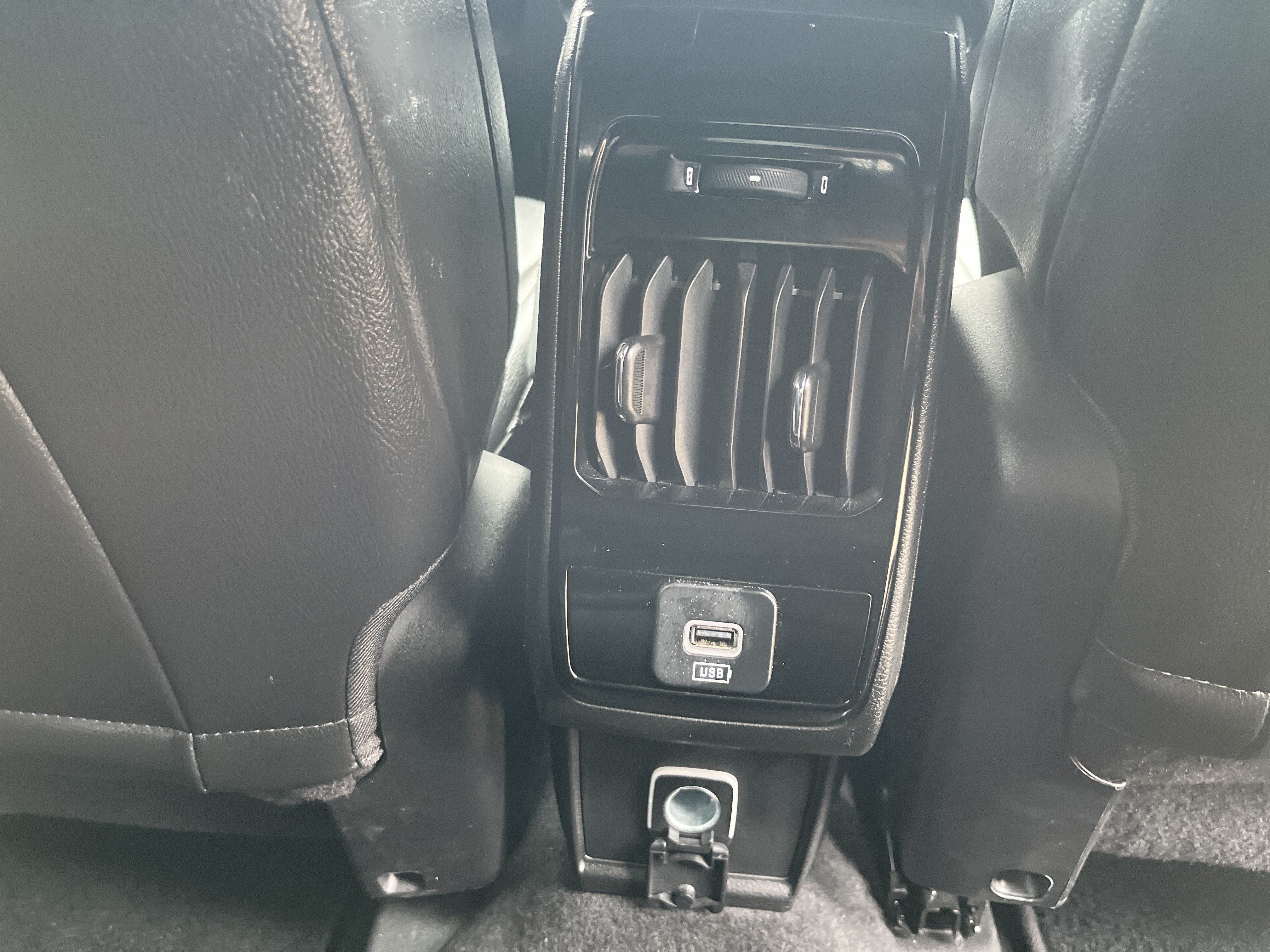 Used 2024 Jeep Compass Limited AWD/4WD image 23