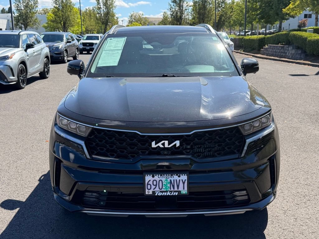 Used 2023 Kia Sorento SX Prestige w/ Panoramic Sunroof Package AWD/4WD image 3
