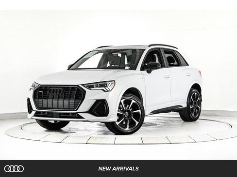 Certified 2025 Audi Q3 2.0T Premium Plus w/ Premium Plus Package image 1