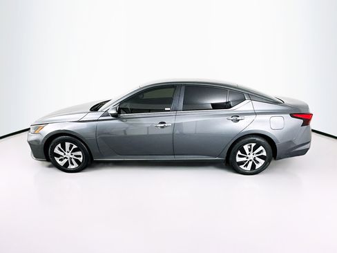 Used 2023 Nissan Altima 2.5 S FWD image 4
