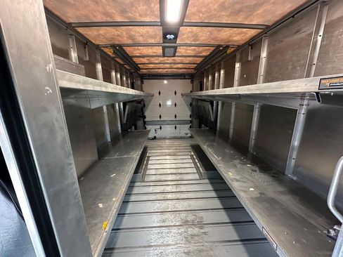 Used 2022 Ford Transit 350 image 21