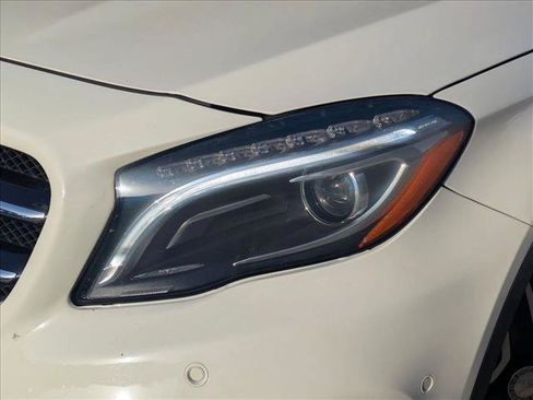 Used 2017 Mercedes-Benz GLA 250 image 9