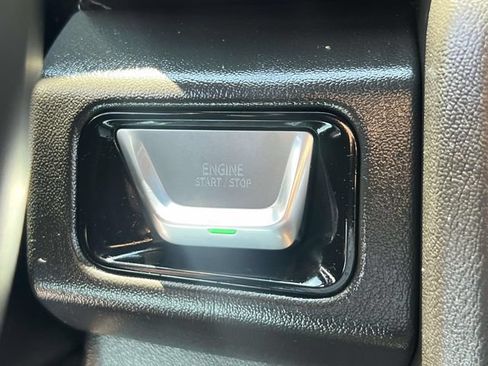 Certified 2025 GMC Yukon XL Denali AWD/4WD image 29