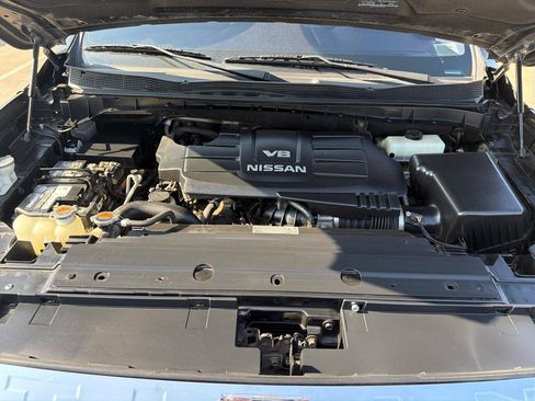 Used 2017 Nissan Titan SV AWD/4WD image 38