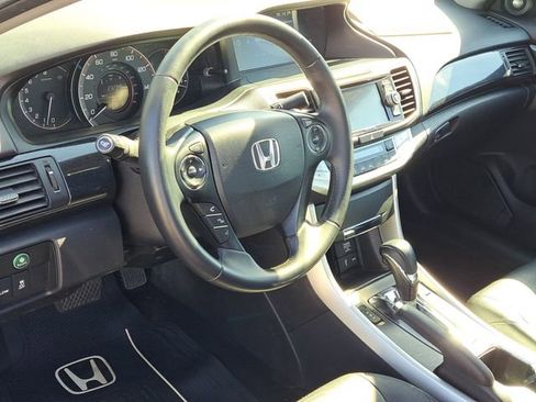 Used 2015 Honda Accord EX-L image 8