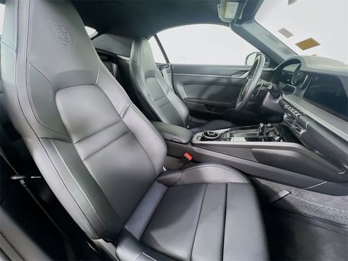Certified 2024 Porsche 911 Carrera image 29