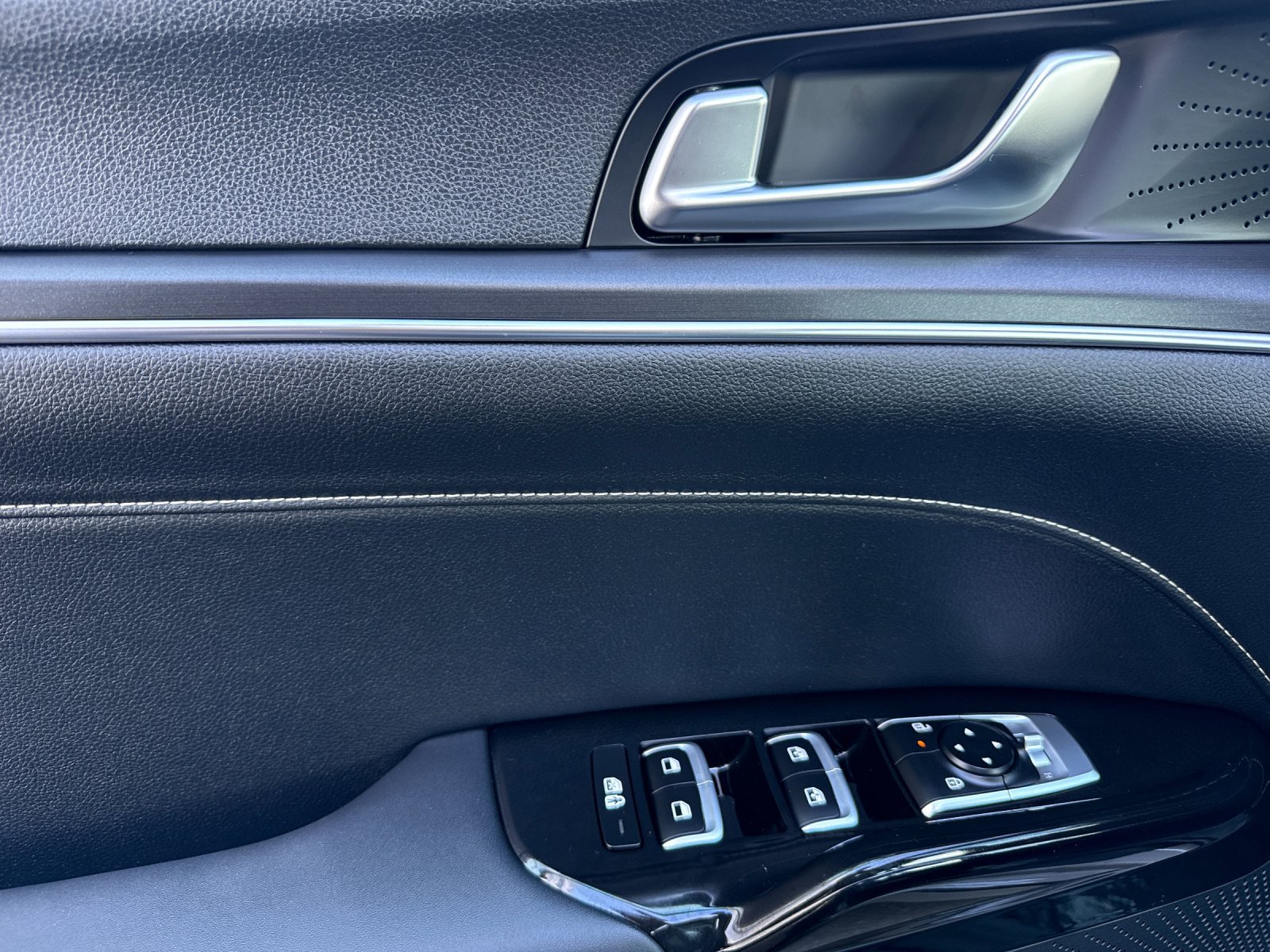 New 2026 Kia K5 GT-Line w/ GT-Line Premium Package FWD image 10