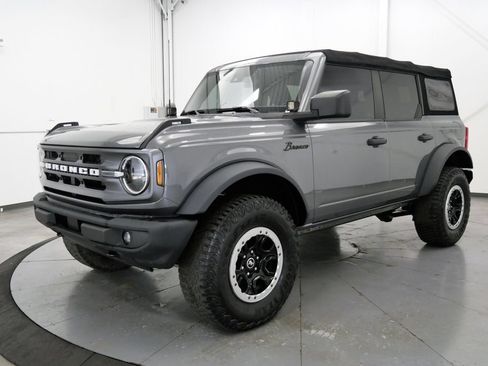 Used 2022 Ford Bronco Big Bend w/ Sasquatch Package AWD/4WD image 3