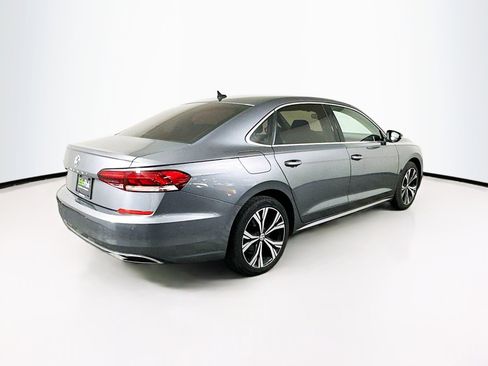 Used 2020 Volkswagen Passat 2.0T SEL image 9