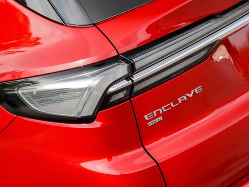 New 2025 Buick Enclave Avenir w/ Super Cruise Package image 8