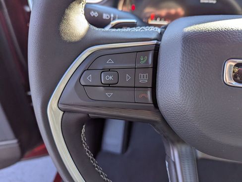 New 2025 Jeep Grand Cherokee L Altitude image 11