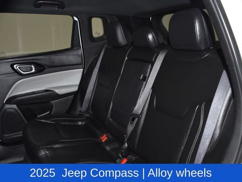 Used 2025 Jeep Compass Limited AWD/4WD image 28