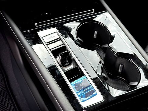 New 2026 Volkswagen Atlas SE FWD image 14