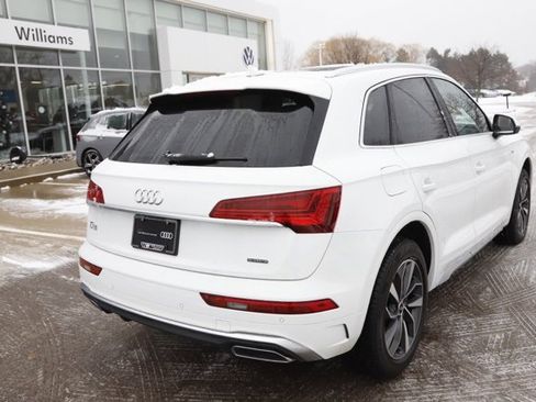 Used 2022 Audi Q5 2.0T Premium Plus w/ Premium Plus Package image 3